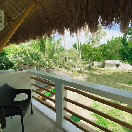 Avila'S Horizon Dive Resort Santander Exterior foto